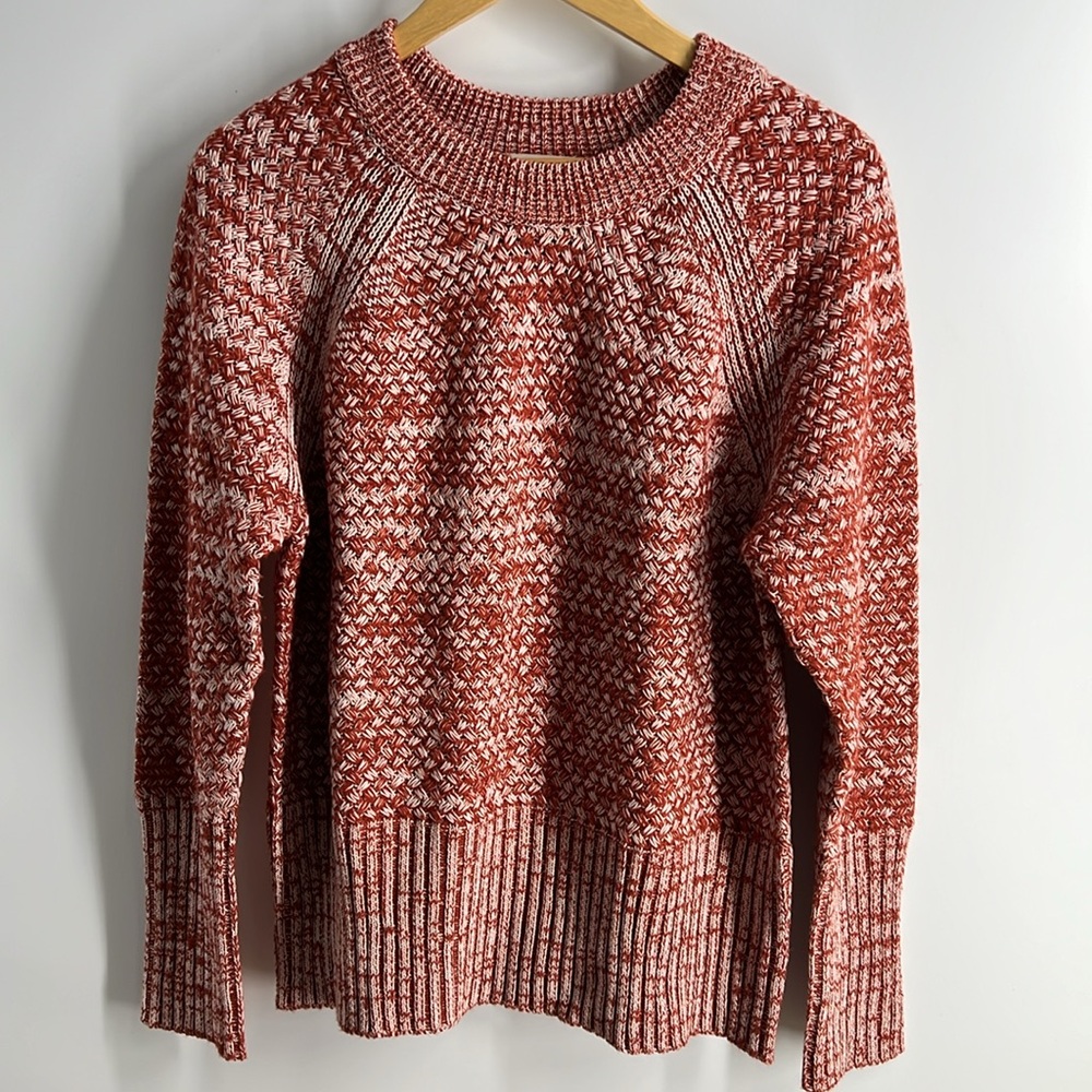 Universal thread size medium, rust, color sweater, waffle, weave